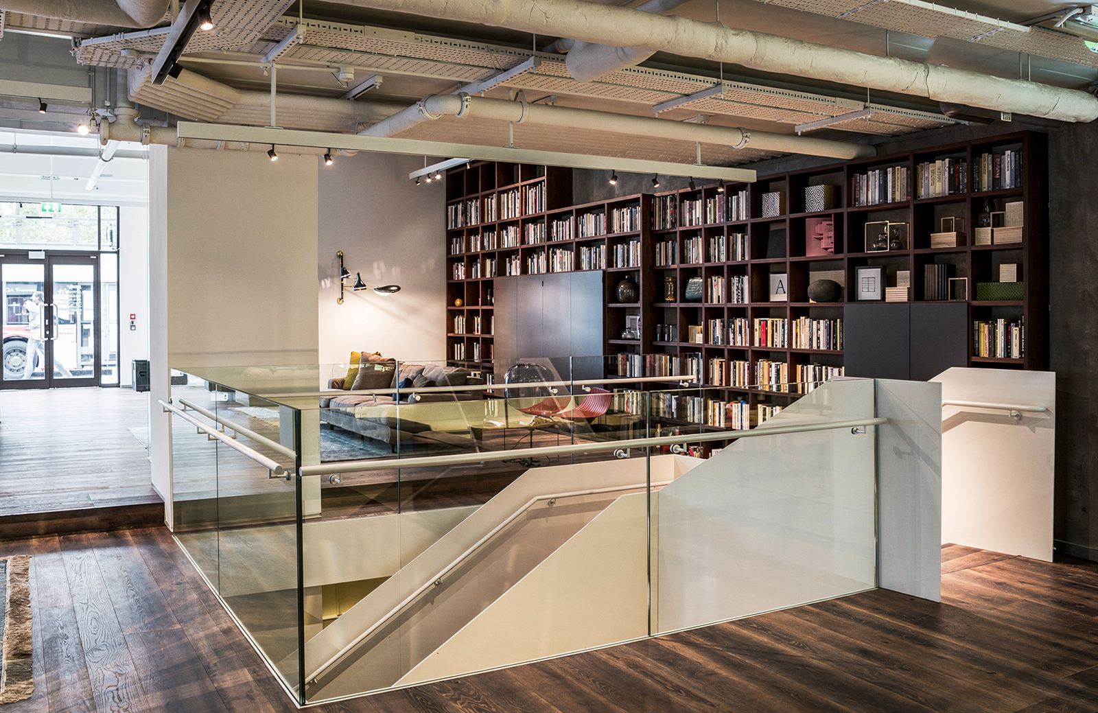Lema Flagship Store — the completed building